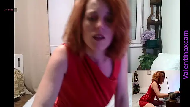 Snapshot of valentinaxcam chatting on December 2024 10:56:01 PM valentinaxcam online show from December 2024 10:56:01 PM