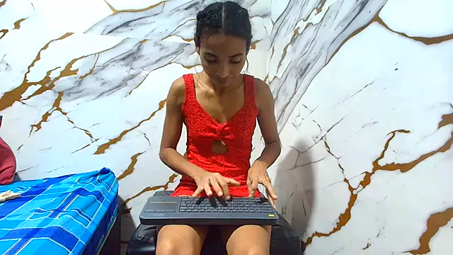 Snapshot of luciana_daza chatting on July 2026 11:17:02 PM luciana daza online show from July 2026 11:17:02 PM