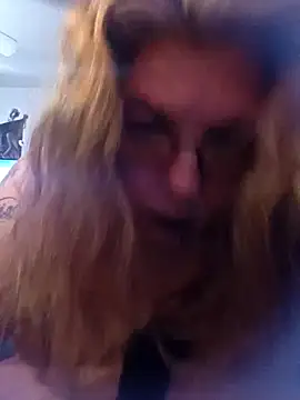 Snapshot of katybell1 chatting on March 2025 09:57:01 PM katybell1 online show from March 2025 09:57:01 PM