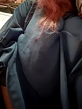 Snapshot of katybell1 chatting on November 2025 02:21:01 PM katybell1 online show from November 2025 02:21:01 PM