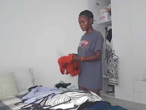 petiteebony 81 online show from October 2025 05:06:02 AM