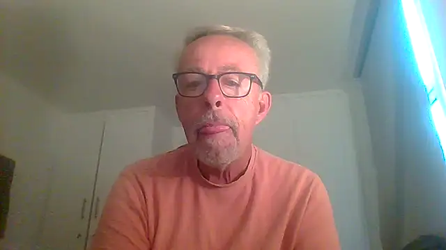 Snapshot of tuggy59 chatting on September 2025 04:50:02 AM tuggy59 online show from September 2025 04:50:02 AM