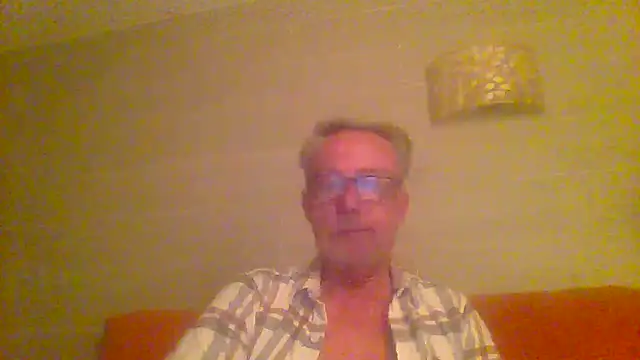 tuggy59 online show from May 2026 04:27:01 AM