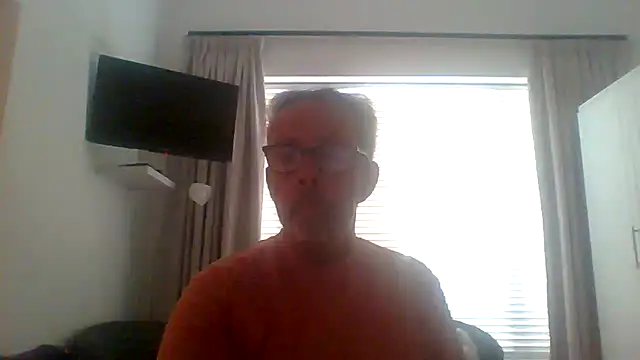 Snapshot of tuggy59 chatting on October 2025 06:47:02 AM tuggy59 online show from October 2025 06:47:02 AM