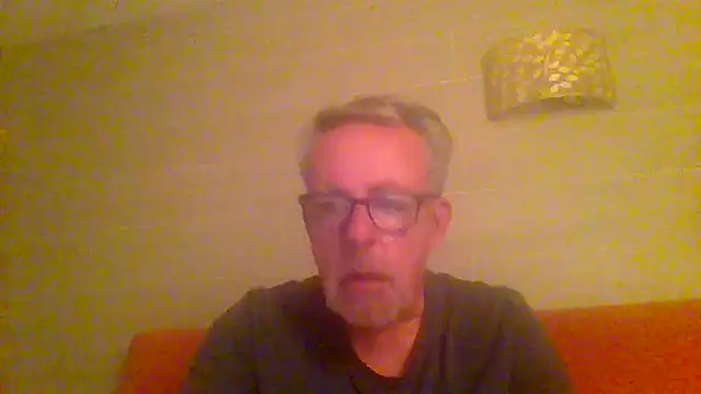 tuggy59 online show from May 2026 04:15:01 AM