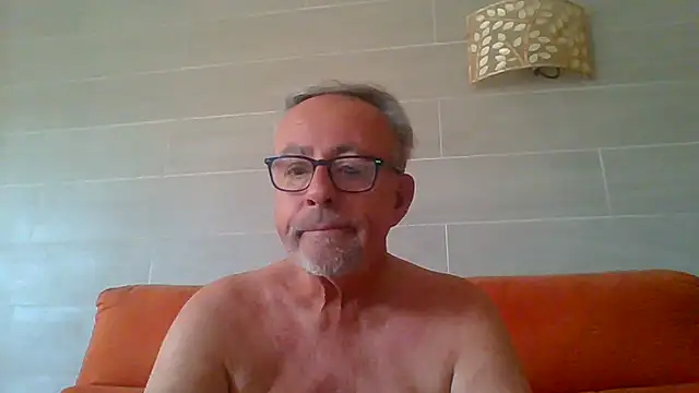 Snapshot of tuggy59 chatting on July 2026 06:47:02 AM tuggy59 online show from July 2026 06:47:02 AM