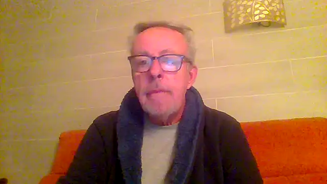 tuggy59 online show from February 2026 05:46:02 AM