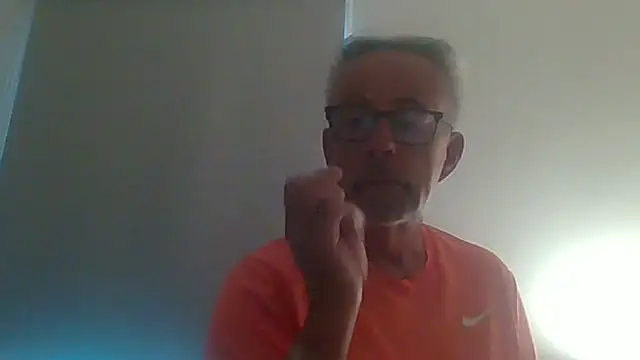 Snapshot of tuggy59 chatting on September 2025 05:11:01 AM tuggy59 online show from September 2025 05:11:01 AM