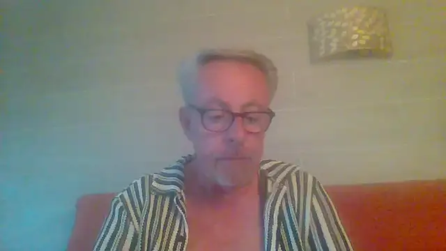 tuggy59 online show from May 2026 05:17:02 AM