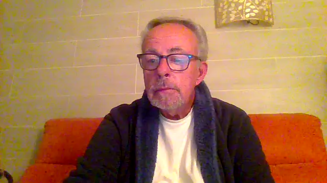 tuggy59 online show from December 2025 02:43:01 AM