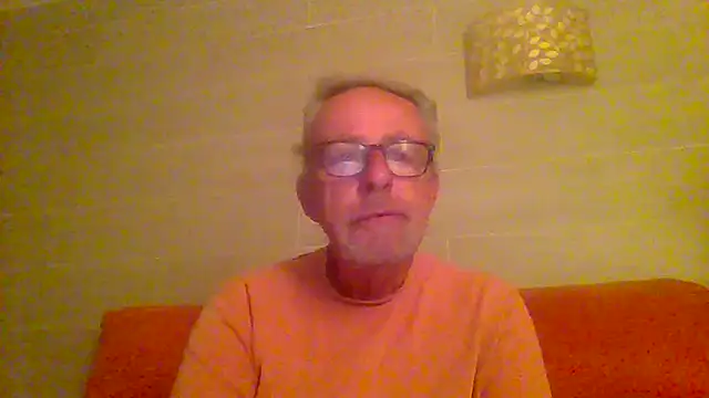 tuggy59 online show from April 2026 04:03:01 AM