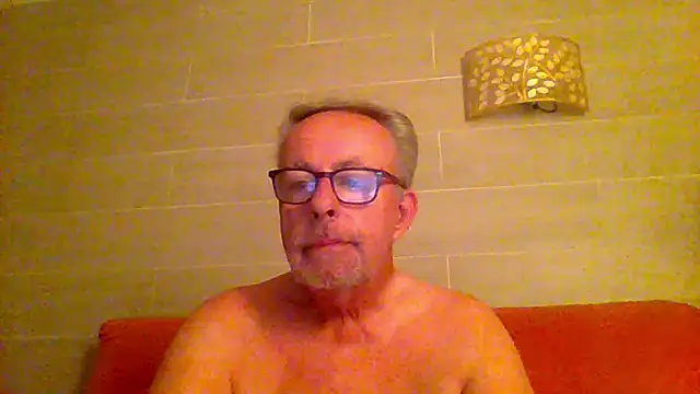 tuggy59 online show from May 2026 04:08:02 AM