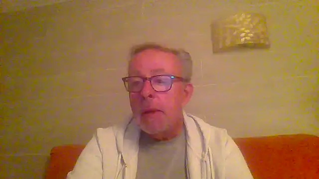 tuggy59 online show from April 2026 04:06:01 AM