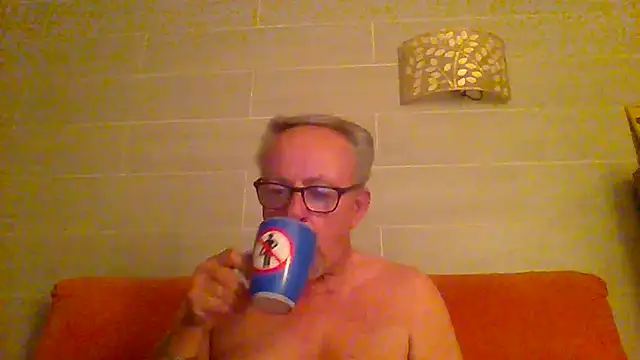 tuggy59 online show from May 2026 03:45:02 AM