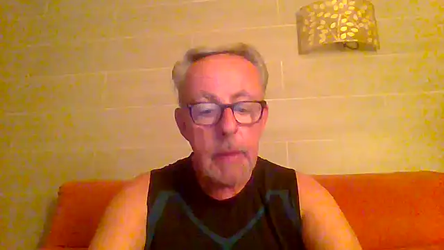 Snapshot of tuggy59 chatting on July 2026 03:57:01 AM tuggy59 online show from July 2026 03:57:01 AM