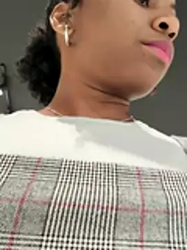 Snapshot of Jeniffer_Jarvis chatting on November 2025 05:13:02 PM Jeniffer Jarvis online show from November 2025 05:13:02 PM