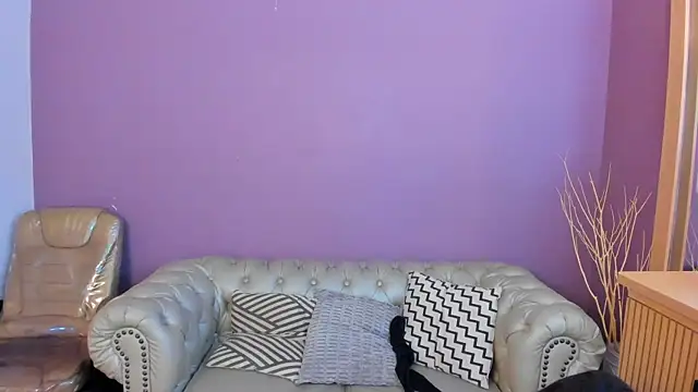 Snapshot of taylor_bennet chatting on October 2025 12:17:02 PM taylor bennet online show from October 2025 12:17:02 PM