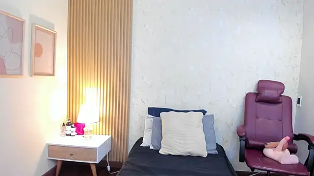 Snapshot of taylor_bennet chatting on October 2025 12:15:01 PM taylor bennet online show from October 2025 12:15:01 PM