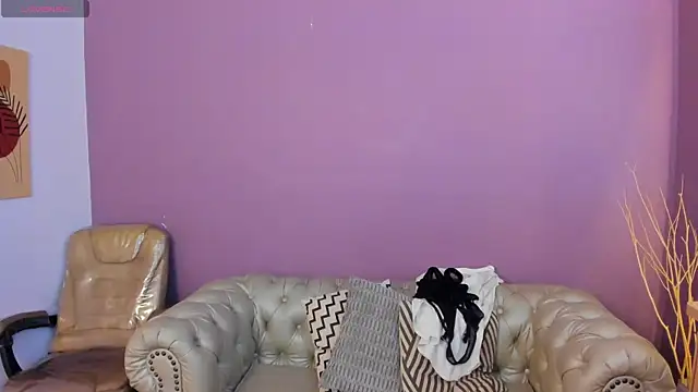 Snapshot of taylor_bennet chatting on October 2025 12:18:01 PM taylor bennet online show from October 2025 12:18:01 PM