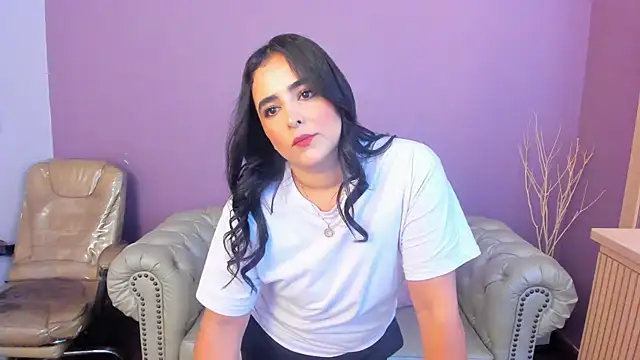 Snapshot of taylor_bennet chatting on October 2025 07:03:02 PM taylor bennet online show from October 2025 07:03:02 PM