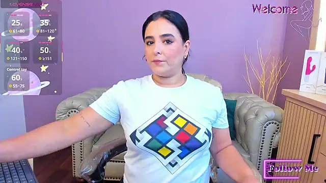 Snapshot of taylor_bennet chatting on December 2025 07:15:02 PM taylor bennet online show from December 2025 07:15:02 PM