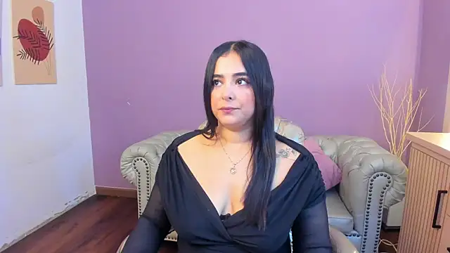 Snapshot of taylor_bennet chatting on October 2025 12:18:01 PM taylor bennet online show from October 2025 12:18:01 PM