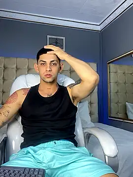 Snapshot of Alex_cute77 chatting on September 2025 12:43:02 PM Alex cute77 online show from September 2025 12:43:02 PM