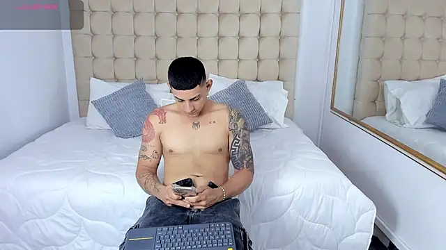 Alex cute77 online show from November 2025 12:28:01 PM