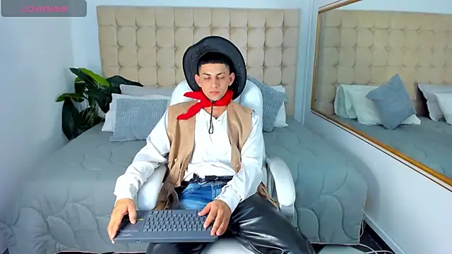 Alex cute77 online show from November 2025 11:02:01 AM