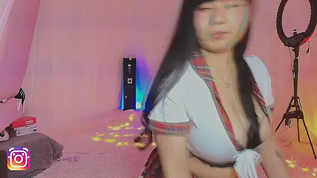 lili taylor online show from February 2026 04:06:01 PM