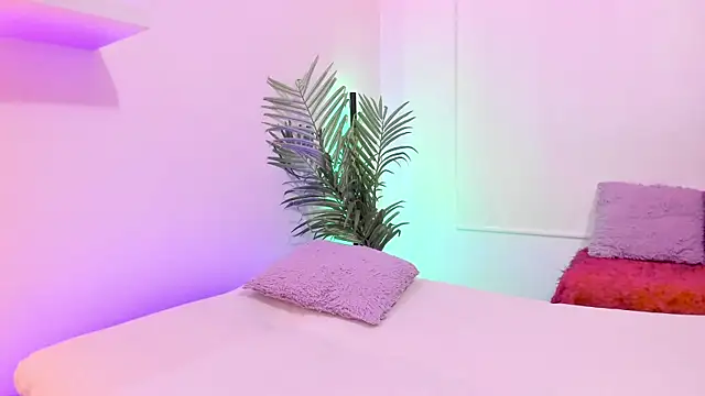 Snapshot of Gloomydoll chatting on November 2025 06:56:02 PM Gloomydoll online show from November 2025 06:56:02 PM