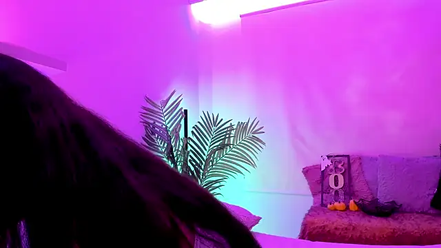 Snapshot of Gloomydoll chatting on October 2025 07:02:01 PM Gloomydoll online show from October 2025 07:02:01 PM