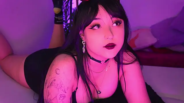 Gloomydoll online show from April 2026 09:07:01 PM