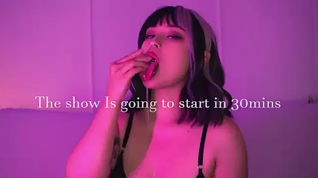 Gloomydoll online show from July 2026 09:04:01 PM