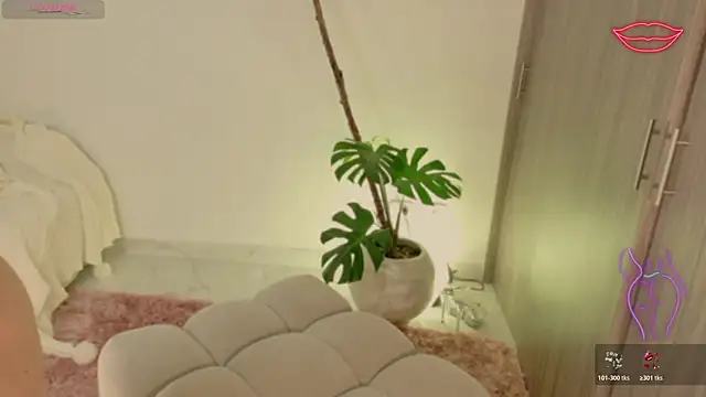 LindseyMoss online show from December 2025 04:28:01 AM