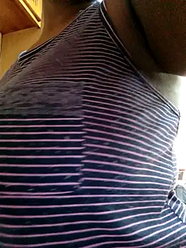 Real1SweetQueen online show from March 2025 08:06:02 AM