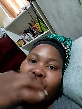 Real1SweetQueen online show from March 2025 04:32:02 AM