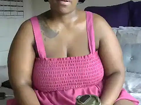 Real1SweetQueen online show from April 2026 07:15:02 AM