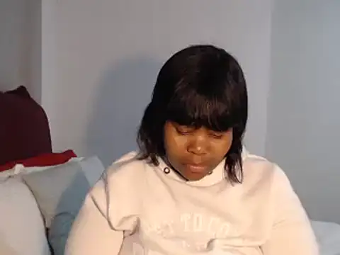 Real1SweetQueen online show from October 2025 04:40:01 PM