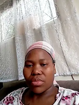 Real1SweetQueen online show from November 2025 07:02:02 AM