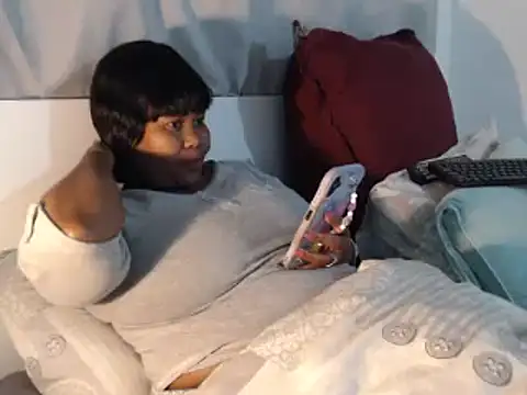 Real1SweetQueen online show from October 2025 06:49:02 PM