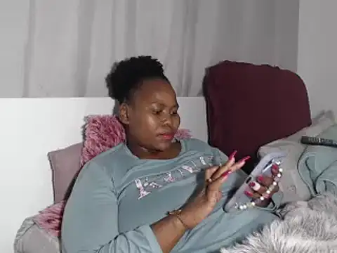 Real1SweetQueen online show from October 2025 09:07:02 PM