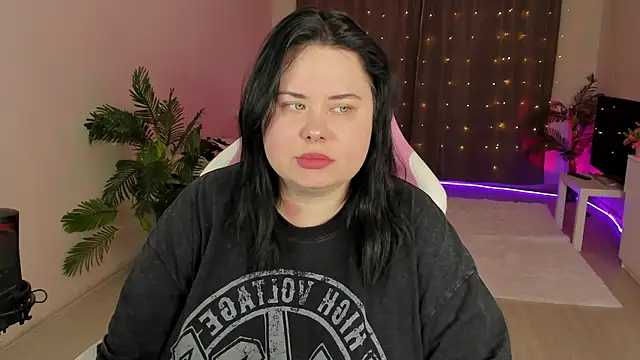 Snapshot of Akemi_BBW chatting on September 2025 05:52:02 PM Akemi BBW online show from September 2025 05:52:02 PM