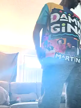 Snapshot of icyMike43 chatting on December 2025 04:45:02 PM icyMike43 online show from December 2025 04:45:02 PM