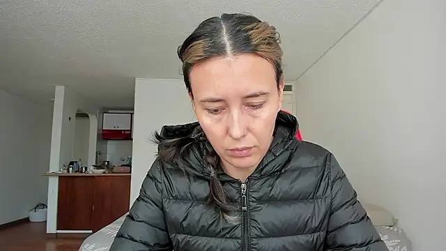 zoe jeane beker online show from March 2026 08:05:02 PM