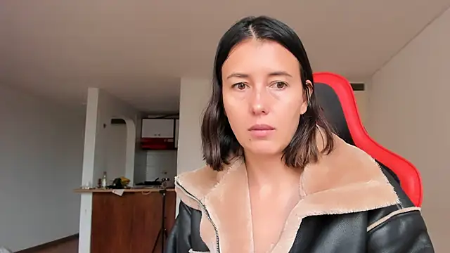 zoe jeane beker online show from February 2025 10:05:01 PM