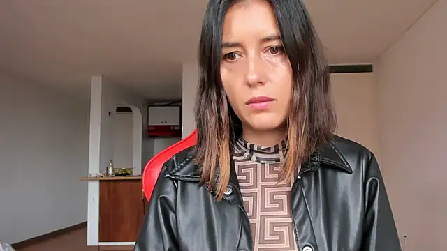 zoe jeane beker online show from February 2025 07:16:02 PM