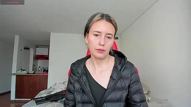 zoe jeane beker online show from March 2026 10:26:01 PM