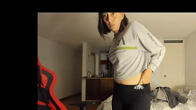 zoe jeane beker online show from February 2025 11:46:02 PM