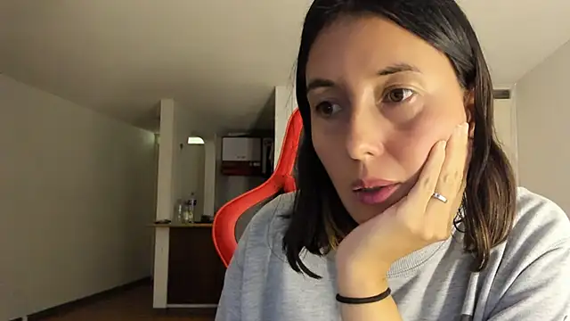 zoe jeane beker online show from February 2025 11:23:02 PM